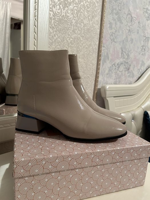 Женские осенние ботинки