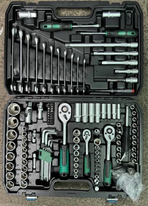 Набор инструментов 82/121/151/144 предмета