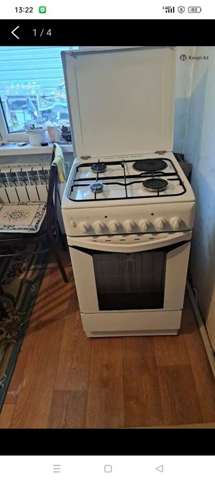 Продам газ плиту