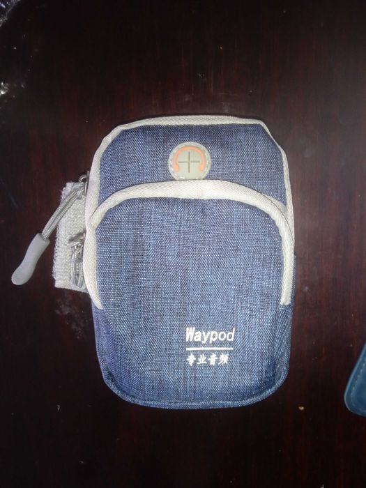 Локтевая сумочка от плеера Waypod D6.