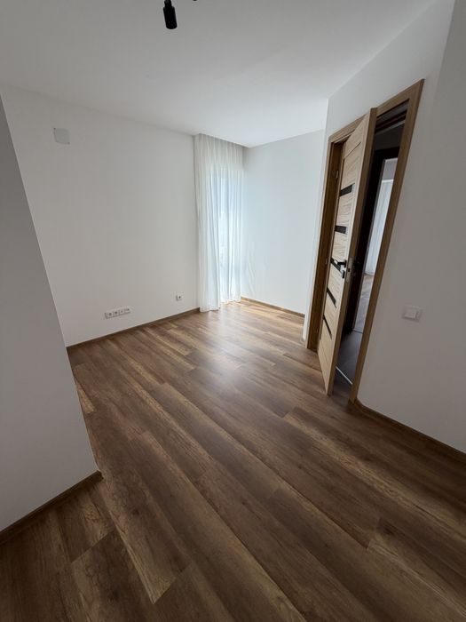 Apartament spațios de închiriat cu 3 dormitoare – Cartierul Unirii (zona nouă)