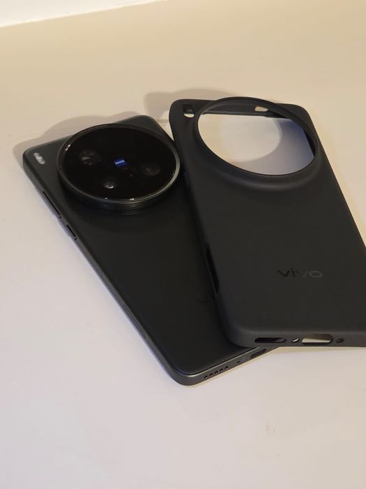 Телефон Vivo x200 ultra