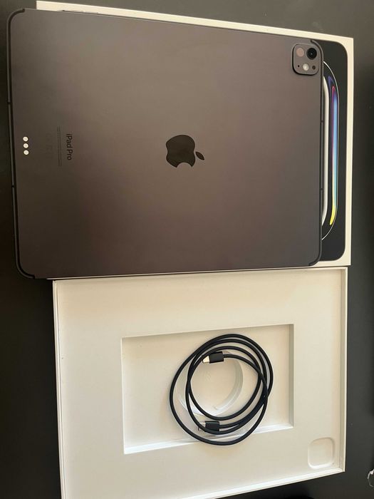 Apple iPad Pro 13" M4 (2024) 512GB Wi-Fi + Cellular Space Black – КАТО НОВ  Цена  3 199 лв.