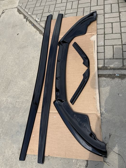 Lip bara fata, praguri ,splitter! Audi A4 B8!