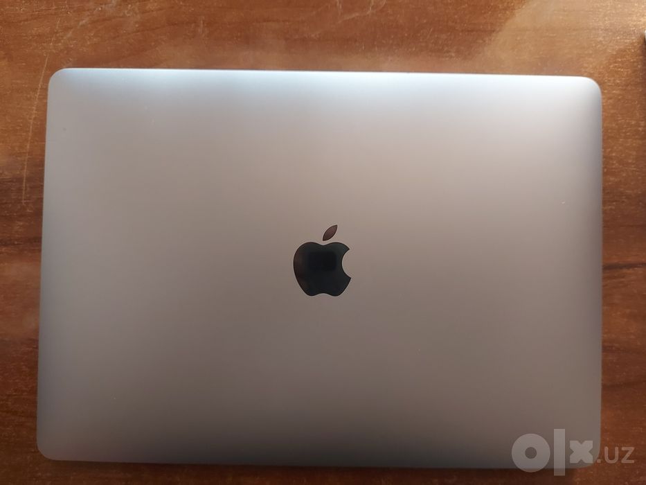 Macbook air m1 / 2020 / 84%