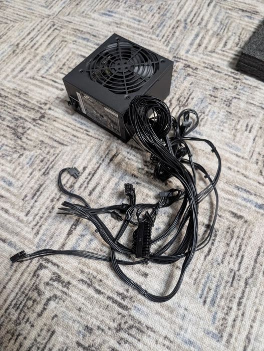 Блок питания FSP 650W Gold (80 PLUS Gold) — Оригинал Lenovo