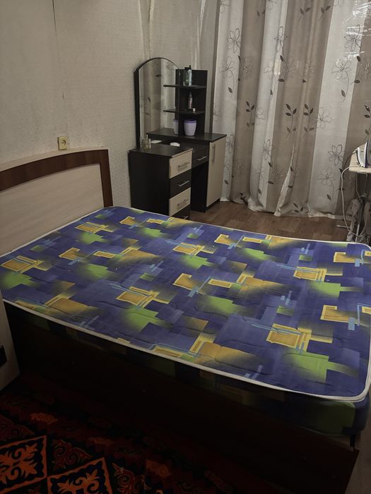 Отдам даром кровать