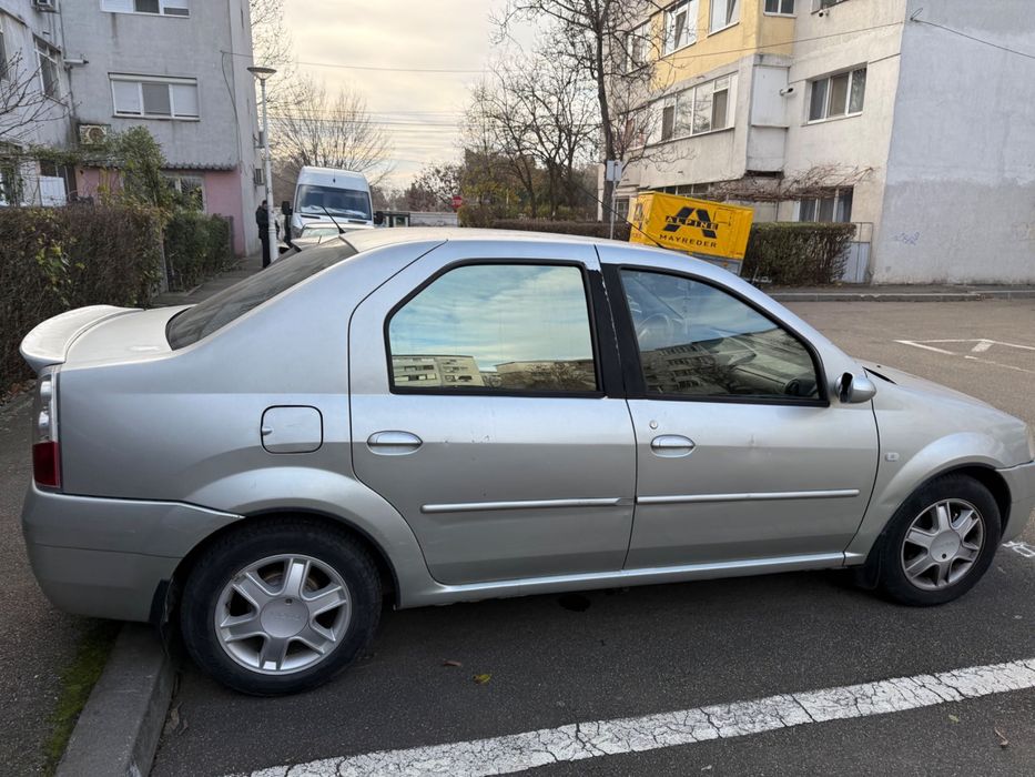 Vând Dacie Logan 2006