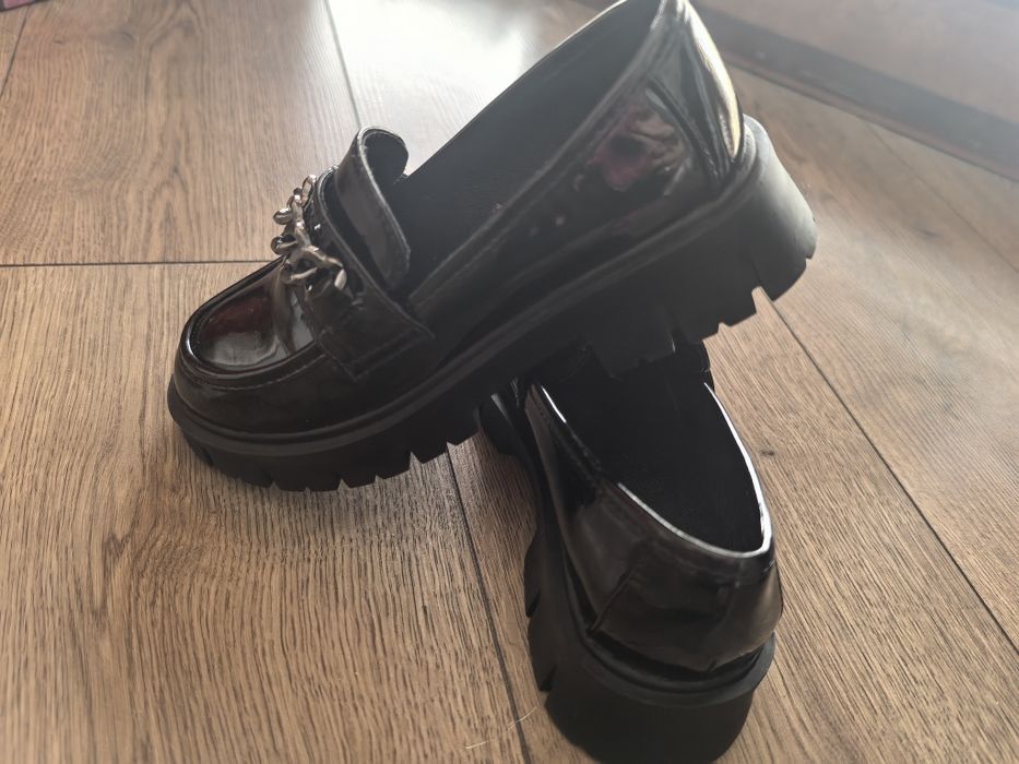 Модерни обувки за госпожица