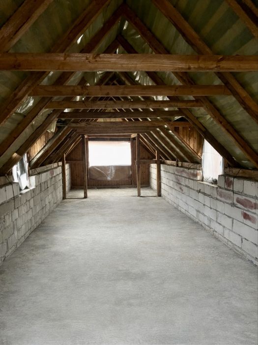 Clădire P+1 – 96 mp | Zonă centrală Ștei | Ideal investiție