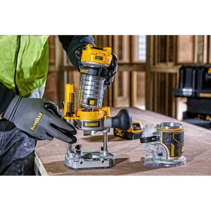 Оберфреза DeWALT DCW604NT, 18V, 8mm