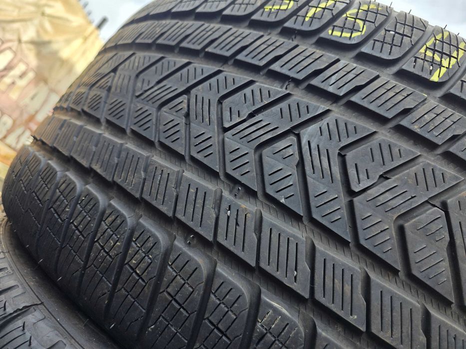 2бр Зимни гуми 315 40 21 - Pirelli