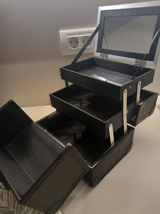 Cutie profesionala cosmetice Songmics