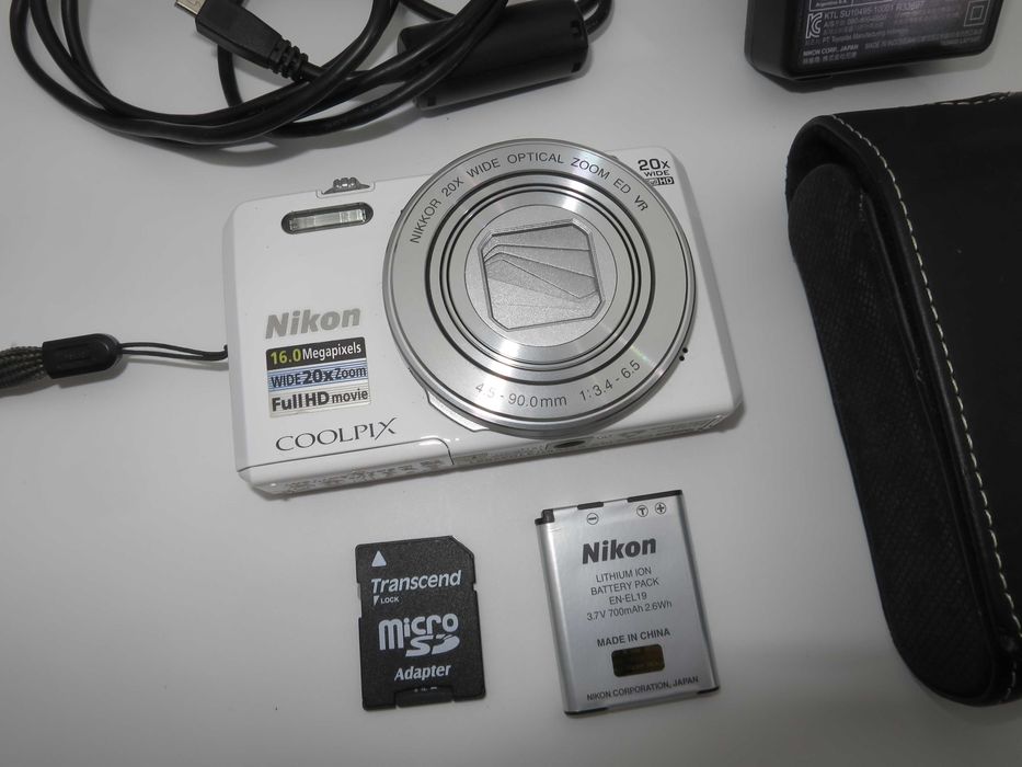 Nikon Coolpix S7000 ултра компактен цифров фотоапарат с 20х опичен зум, 16MP, Wi-Fi, Full-HD видео клип, дигитална камера в отлично състояни