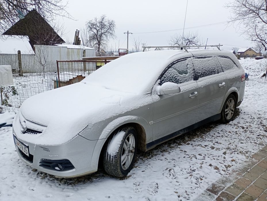 Opel Vectra  vând sau schimb cu microbuz +diferența