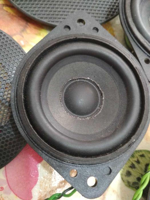 Для автомобиля  и не только Динамики , разные!