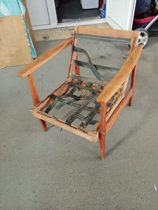 Кресло ретро из бука
