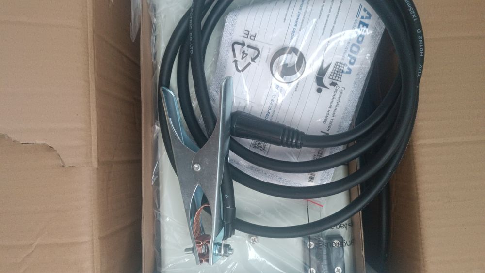 Продам сварочный аппарат полуавтомат  Аврора