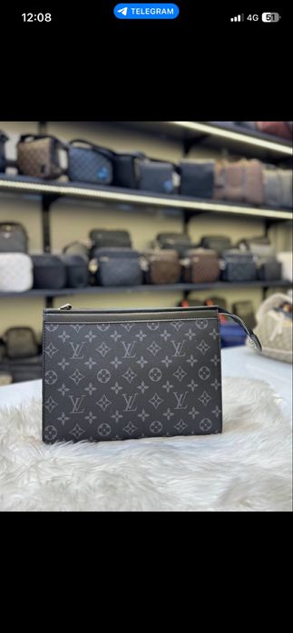 Мъжка чанта / Мъжки чанти Louis vuitton / Hugo /  портмонета / несесер