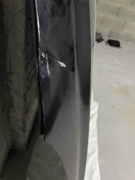 Продавам преден капак за Мазда 3 2016