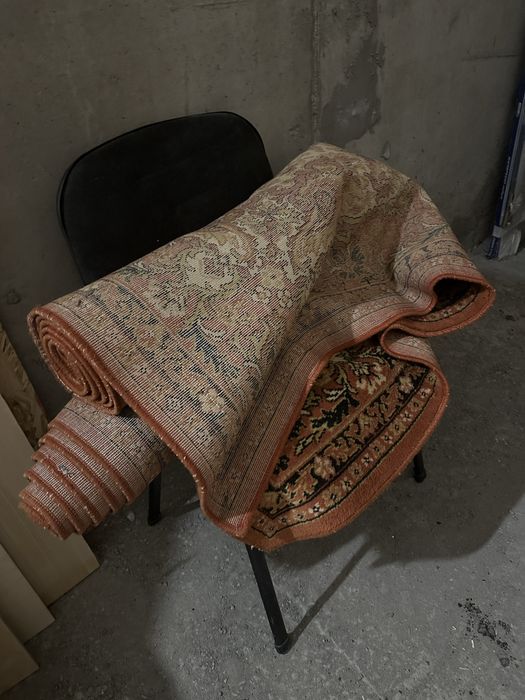 Продам ковер 2х3 метра (шерсть)