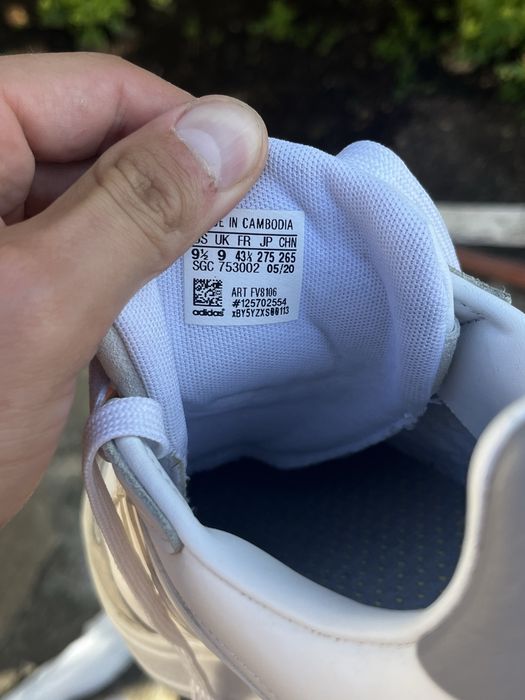 Обувки адидас 43