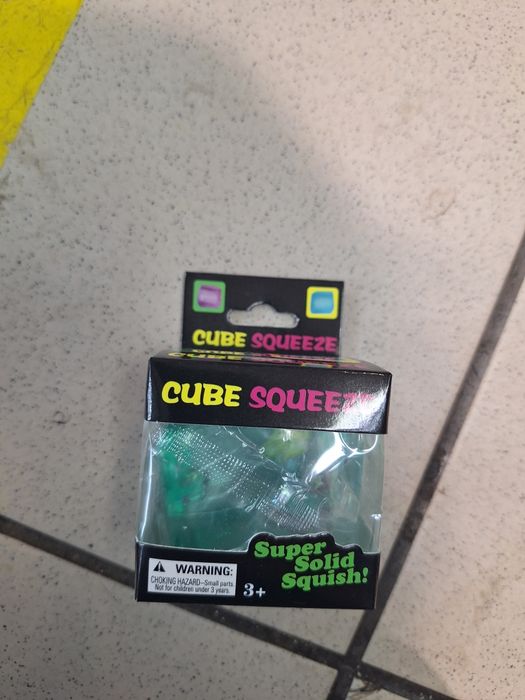 Cub  squish  verde