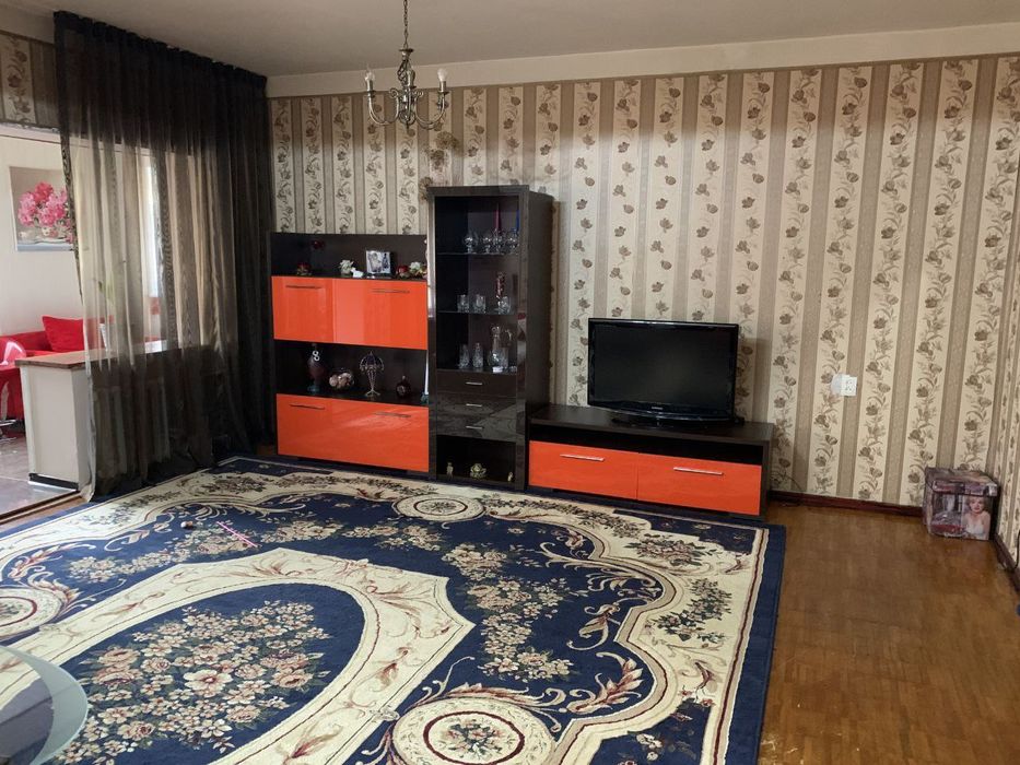 Продается квартира своя на Ахмад Югнакий  4/2/5. Санузел раздельный.