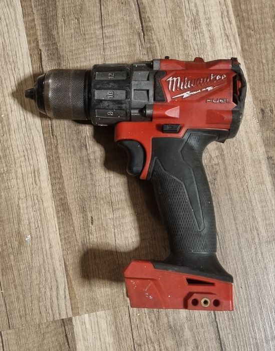 Акумулаторен винтоверт Milwaukee M18