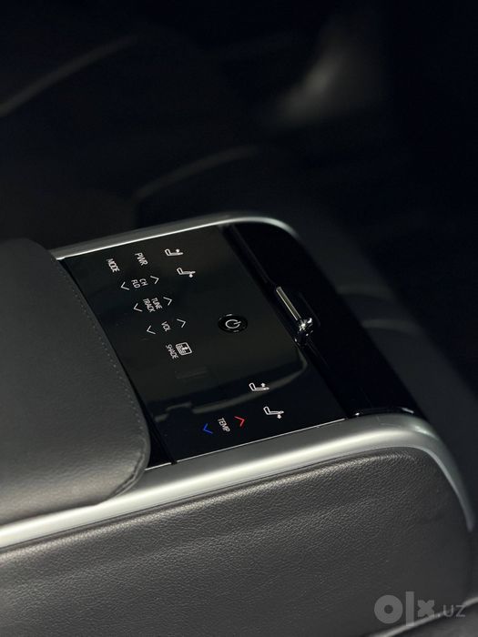 Toyota Camry Hybrid Limited
