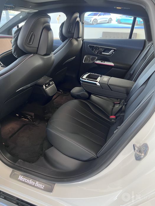 Mercedes benz EQE500