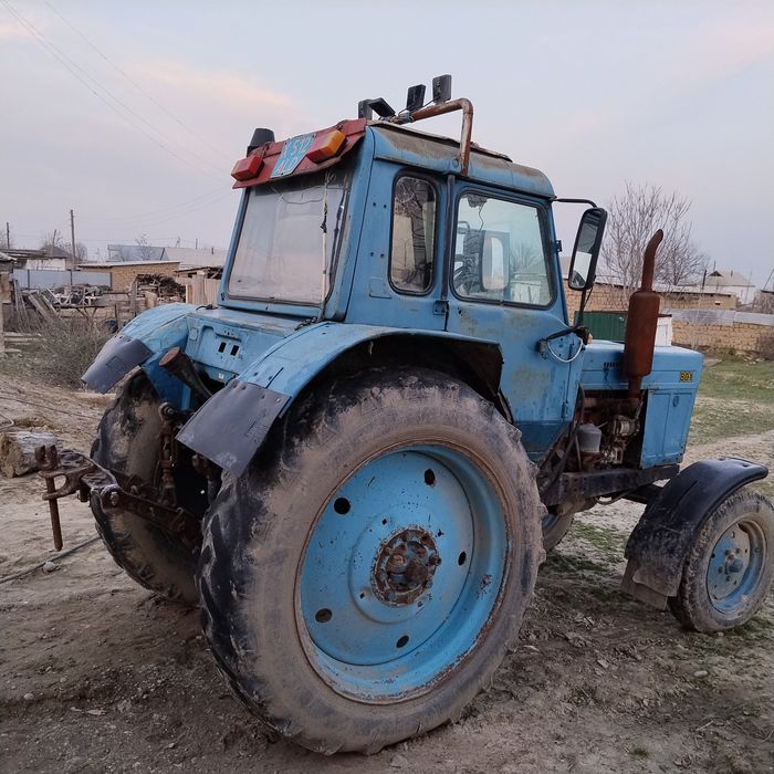 Трактор сатылады жүріп тұр