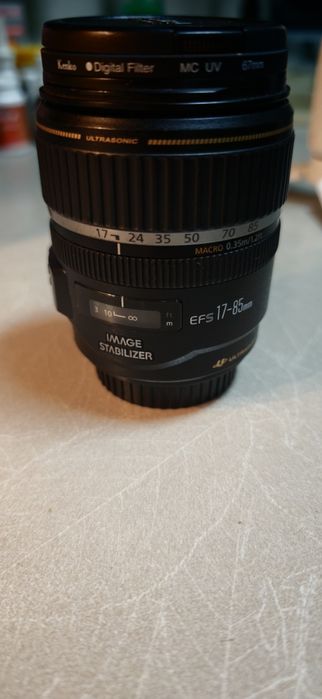 Obiectiv Canon EF-S 17-85mm f/4-5.6 IS USM + filtru Kenko UV + capace