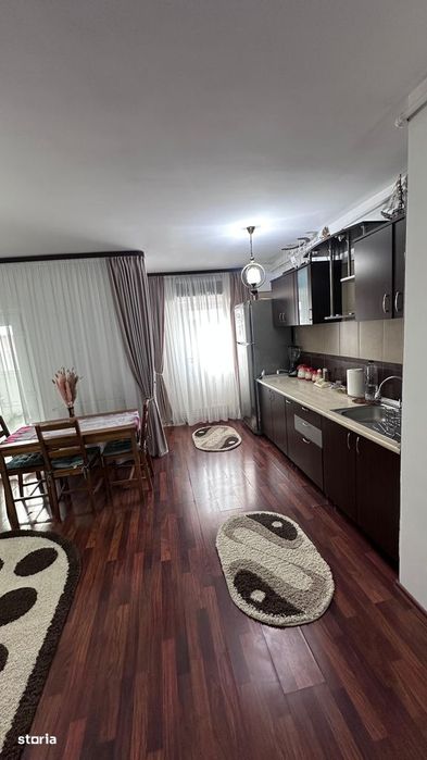 Inchiriere apartament 3 camere, zona Calea Bucuresti - Targoviste