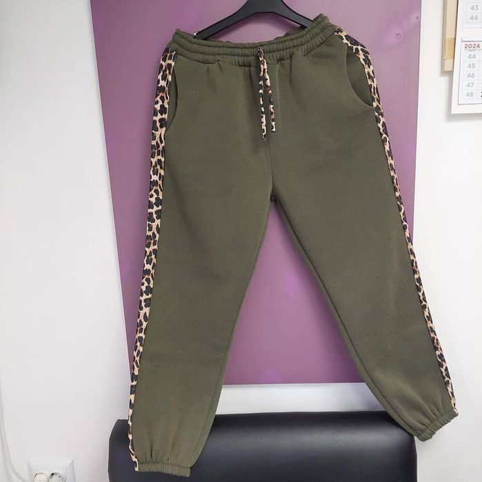 Ватиран комплект в два цвята