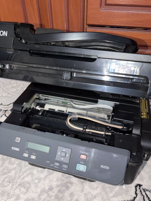 Epson M200 printer scaner kserokopiya holati ideal kam ishlatilgan