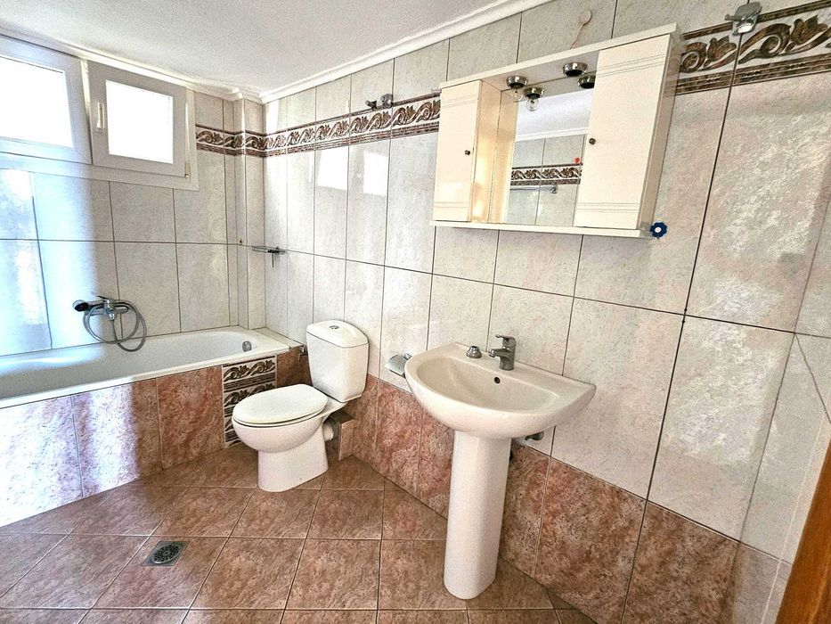 Продава се  апартамент 124 кв.м в Агиос Анаргирос на Кавала (код 4388)