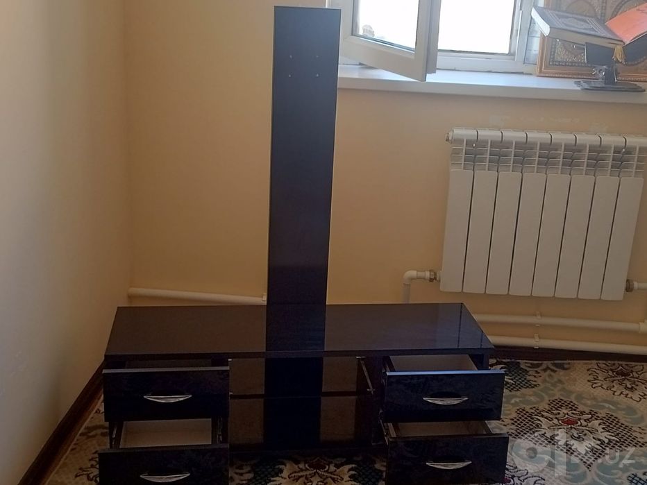 Телевизор учун Подставка сотилади