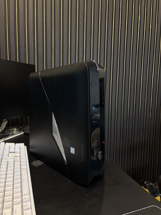 Геймърски компютър Alienware X51 R3, I7 6700, 8GB, GTX 1060 6GB OC