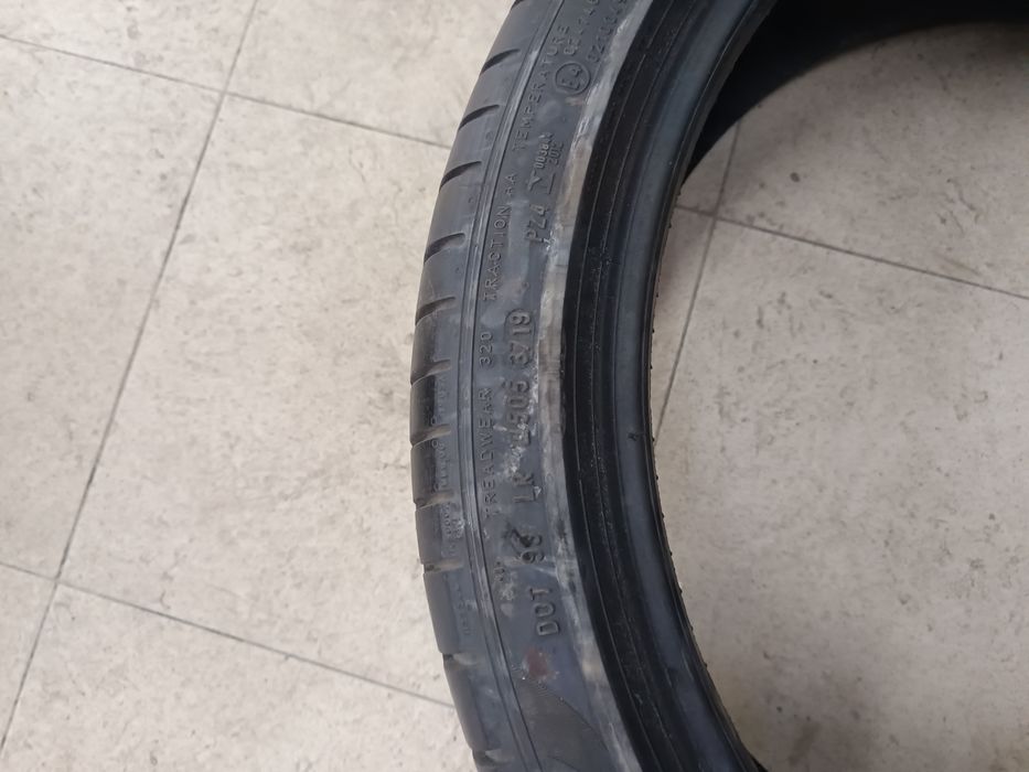 225/40R20 pirelli p zero