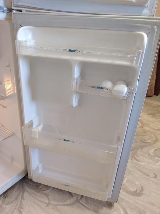Продам холодильник. Кокшетау