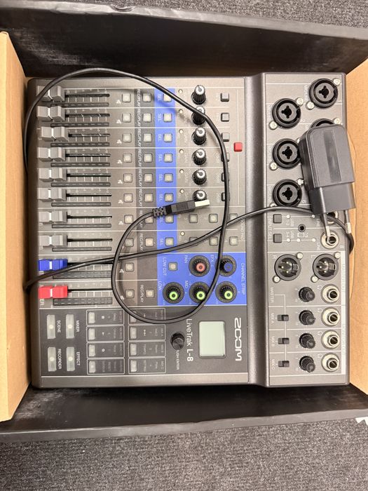 Mixer Audio – Zoom LiveTrak L-8