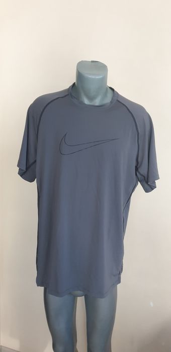 Nike PRO Dri - Fit Swoosh Slim Fit Mens Size XL НОВО! ОРИГИНАЛ! Мъжка Тениска !