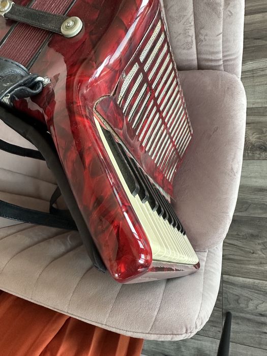 Acordeon Scandalli pentru copii, 24 de basi