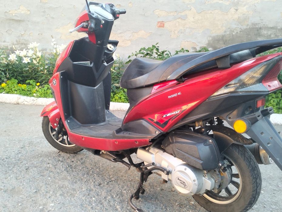 Скутер в отличном состоянии