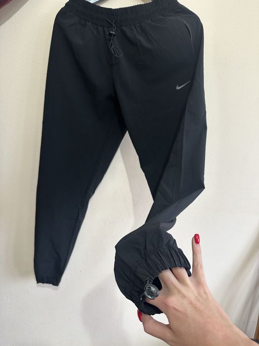 Дамско долнище Nike