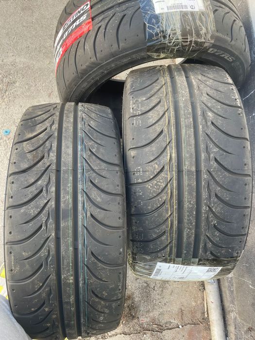 БМВ Стояли Шины полуслик Zestino Gredge 07 RS 225/45R17 и