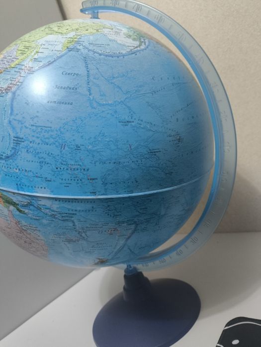 Глобус политический