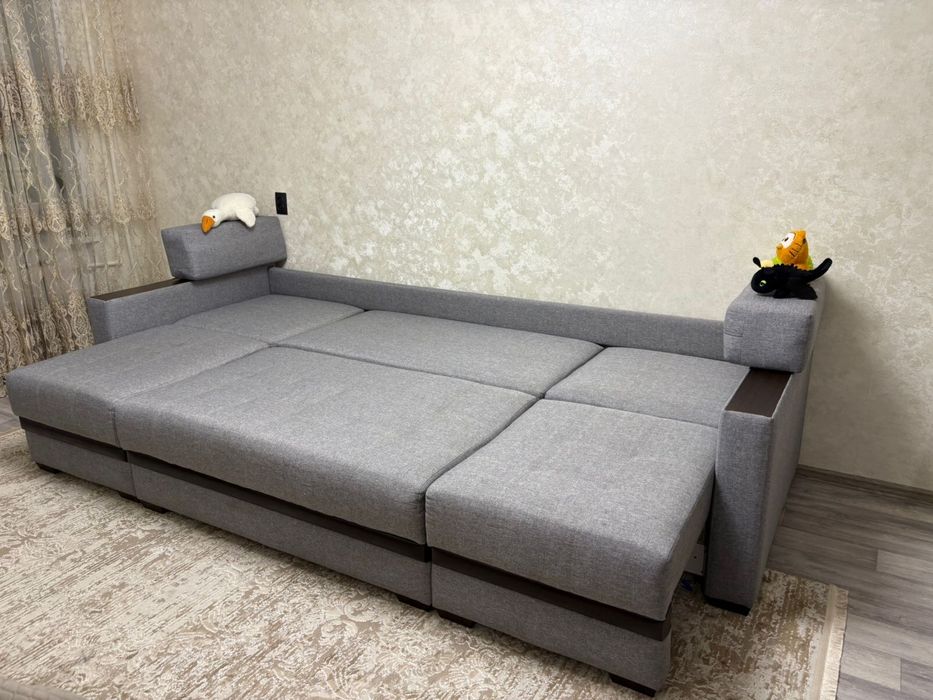 Продам большой раскладной диван