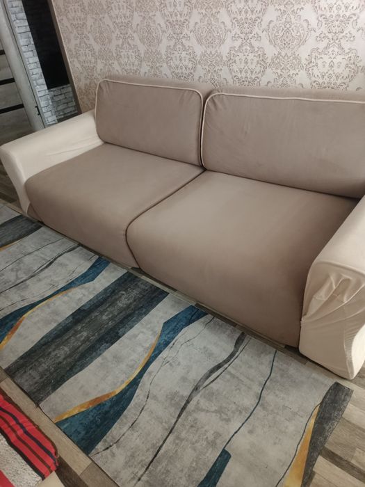 Диван состояние новый.